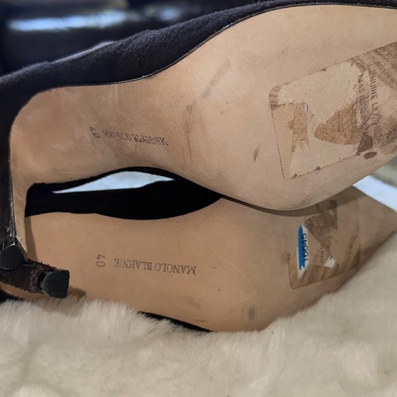 Manolo Blahnik Pumps in chocolate suede size 40/US 10 - Picture 5 of 8